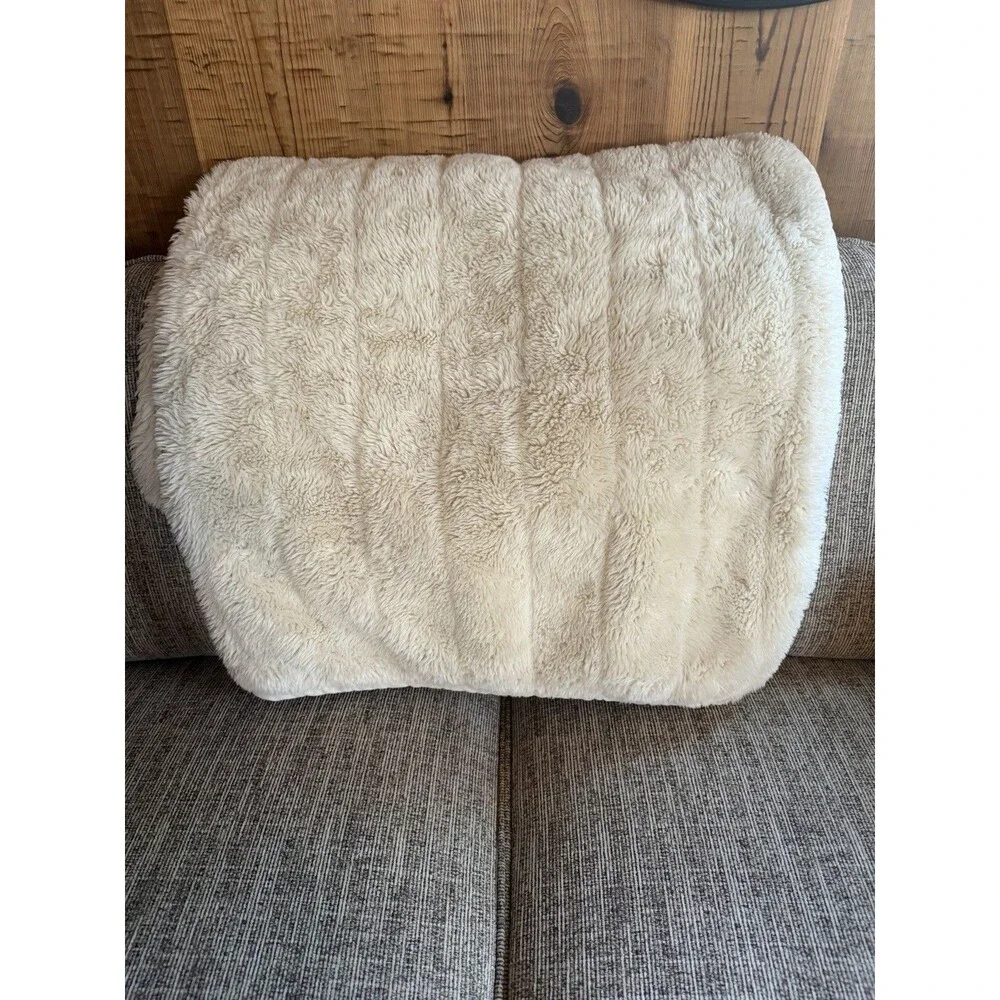 Pottery Barn Faux Fur Throw Blanket Cream Plush Soft 50x60 Cozy Home